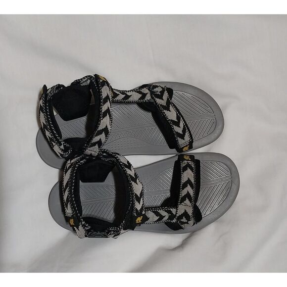 Camel Crown sandals Womens 7 black gray chevron strappy Summer Sporty Hiking - Picture 2 of 8